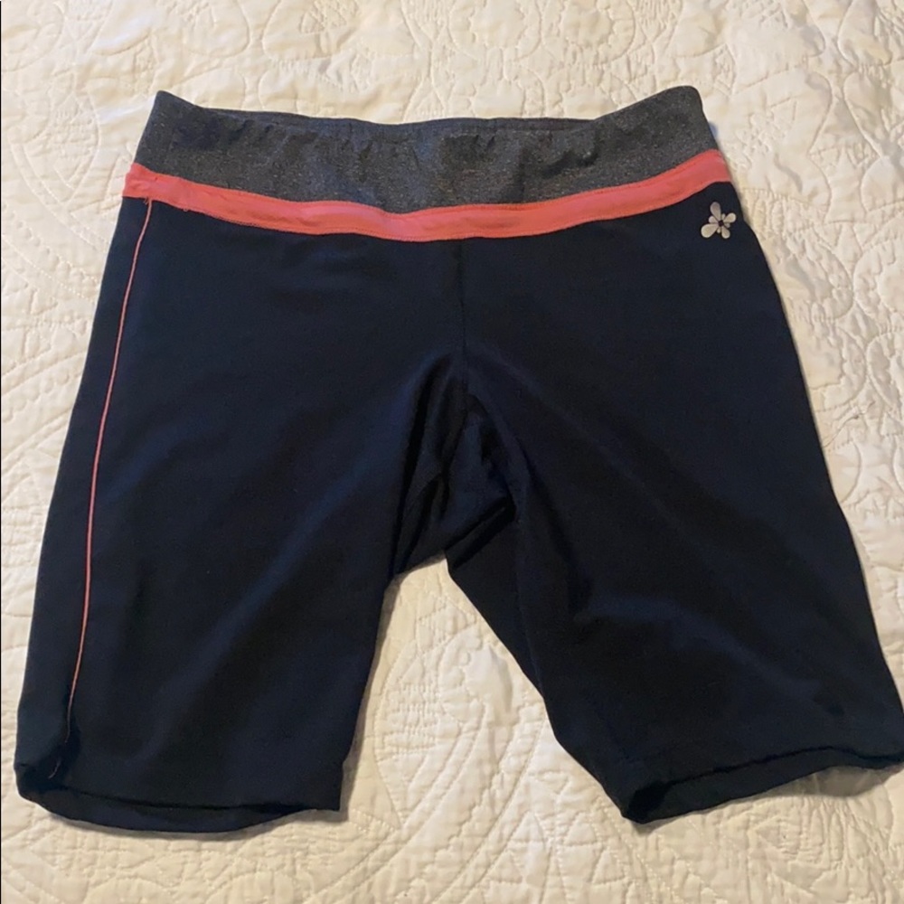 💥3/$20!!! Old Navy bike shorts - Large